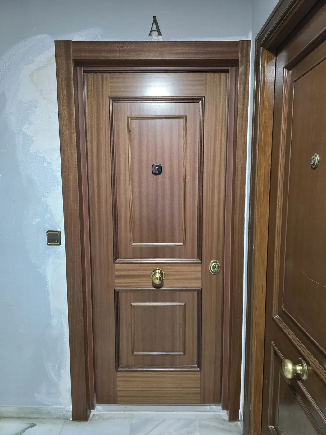 Por qué elegir Puertas CABMA Sevilla para tu puerta acorazada